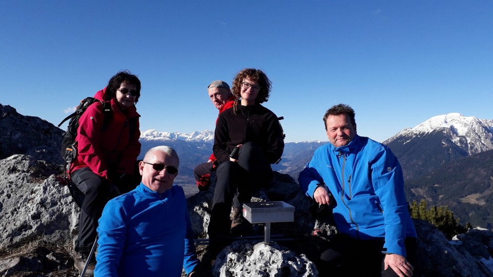 Na Šentanskem vrhu 1635 m.