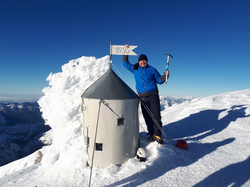 20200110 Triglav in jutro na kredarici - foto povečava