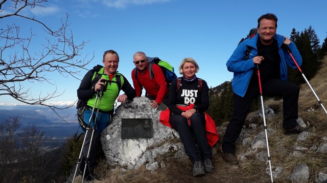 20200222 Zavetišče v gozdu-Tolsti vrh-Kriška  - foto