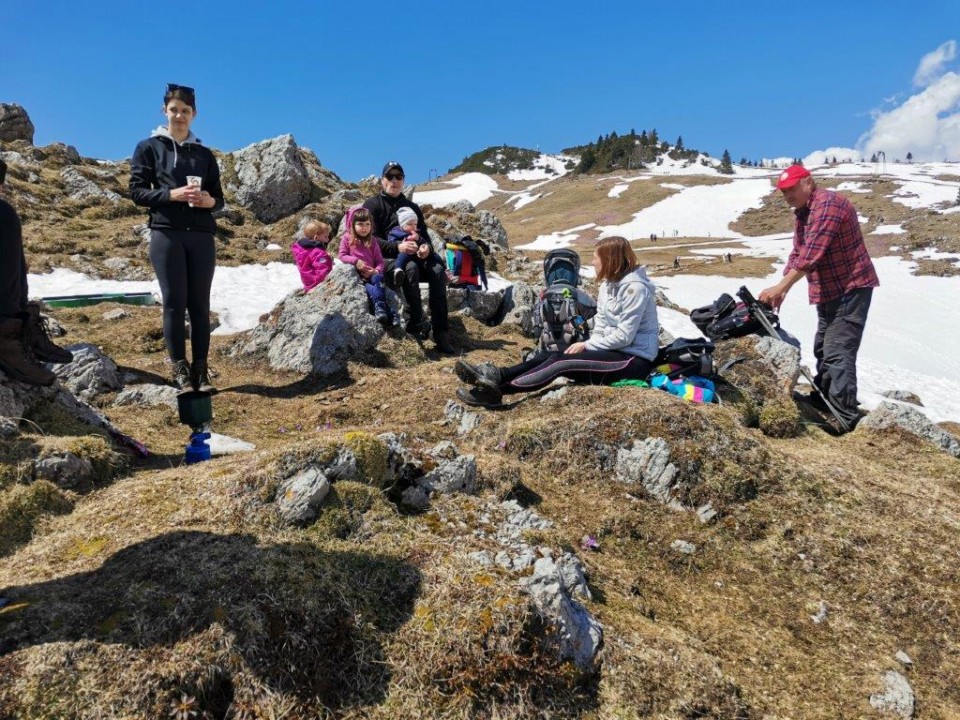 20210425 Velika planina - foto povečava