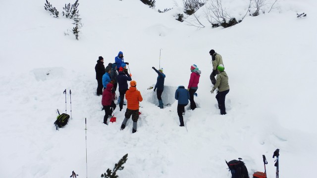 20230114-15 dousposbljanje PLV  na Komni - foto