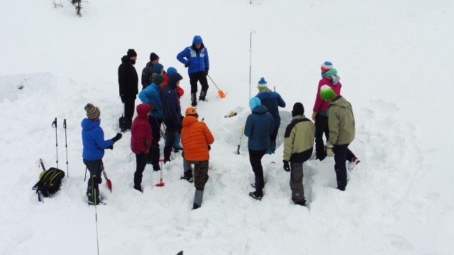 20230114-15 dousposbljanje PLV  na Komni - foto