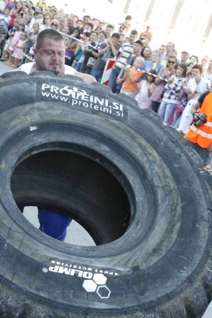 STRONGMAN POSTOJNA 2009 - foto