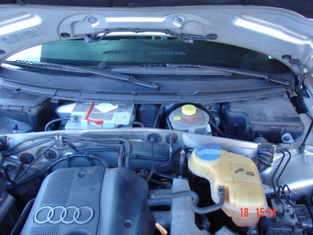 Audi montaža wooferja - foto