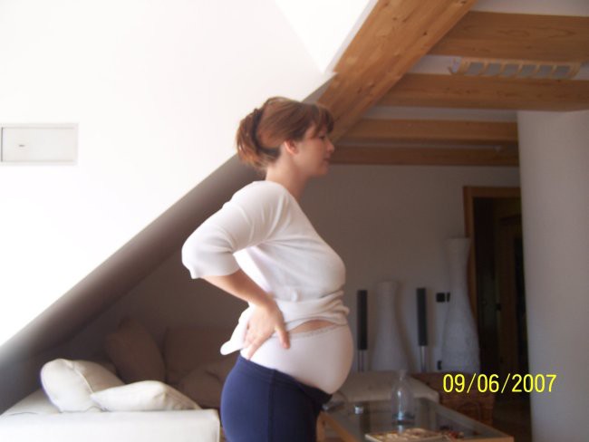 Mami nosečka - foto povečava
