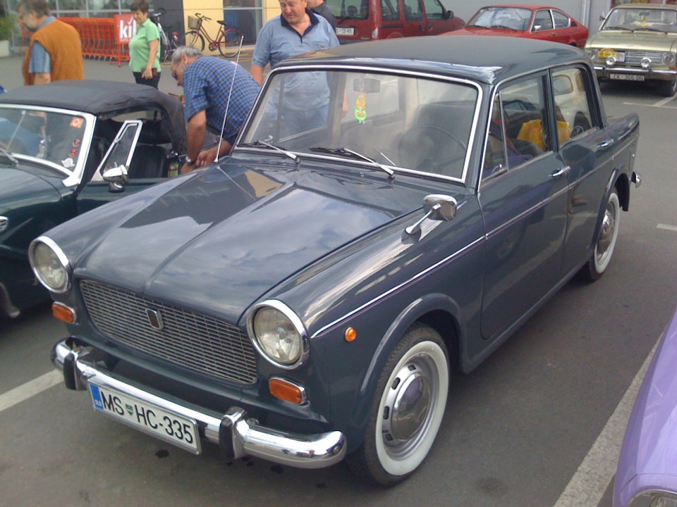 Oldtimers - foto povečava