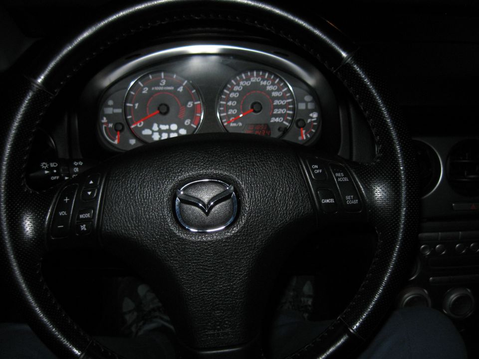 Mazda 6 plasma števci - foto povečava