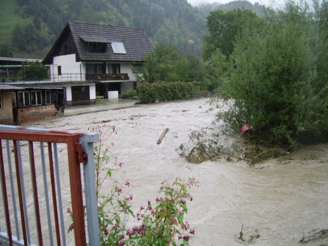 Poplave železniki - foto