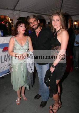 Gabriel Porras y Sonya Smith  - foto