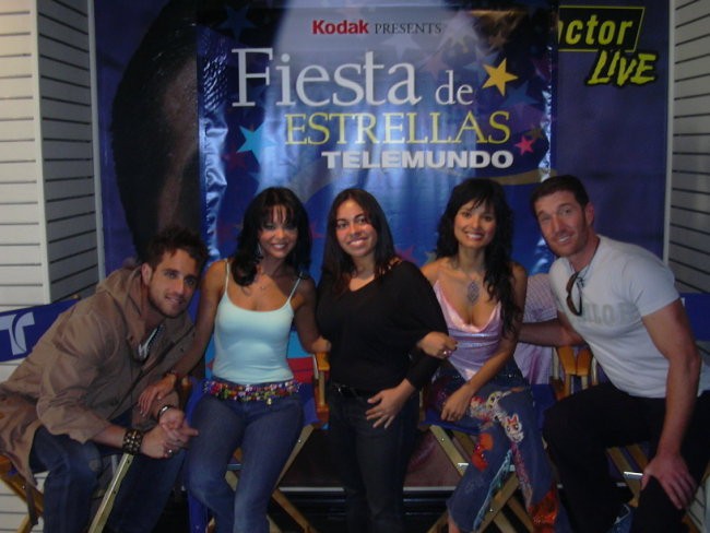 Fiesta de Estrellas Telemundo
2005.11.12-13:
Michel Brown, Natasha Klauss, Paola Andrea 