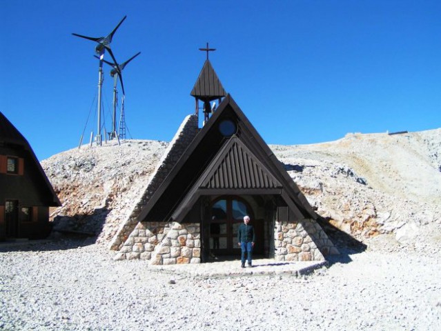 090_3 Kapela Marije Snežne