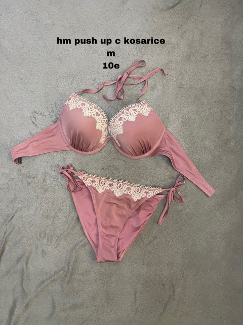Oblacila - foto